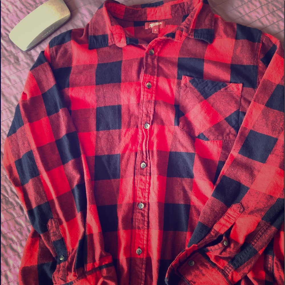 EUC men’s flannel shirt